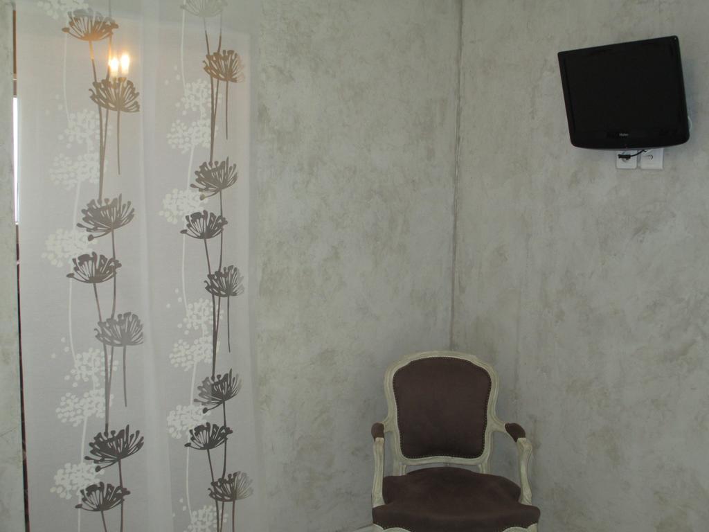 Le Mas Du Fort Neyron Room photo